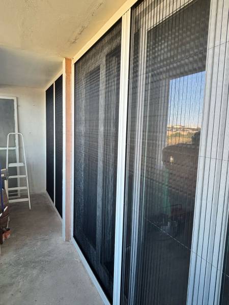 moustiquaires coulissantes pour baies vitrées à Rognac dans les Bouches du Rhone