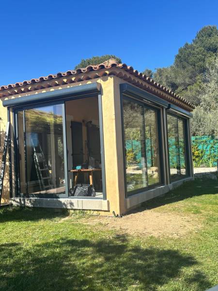installation volets roulants électriques pour baie vitrée Carry le Rouet sur la Cote Bleue