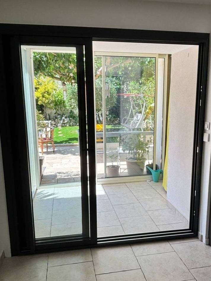 pose baie vitrée sur mesure Eguilles