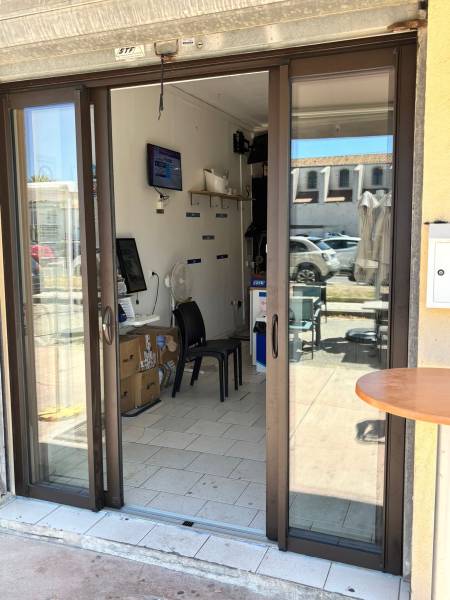 baie vitrée seuil PMR marron sur mesure Saint Cannat