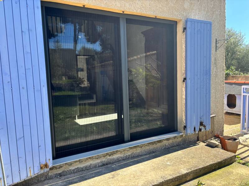 moustiquaire pour baie vitrée Rognac dans les Bouches du Rhône