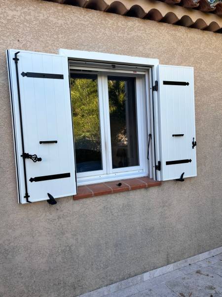 volet battants blancs sur mesure coudoux