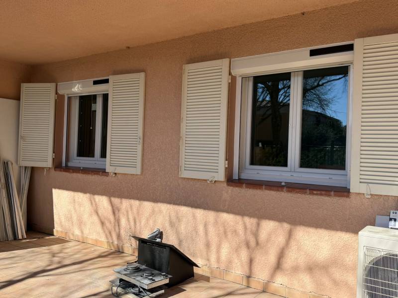 Installation de volets roulants solaires à Aix-en-Provence